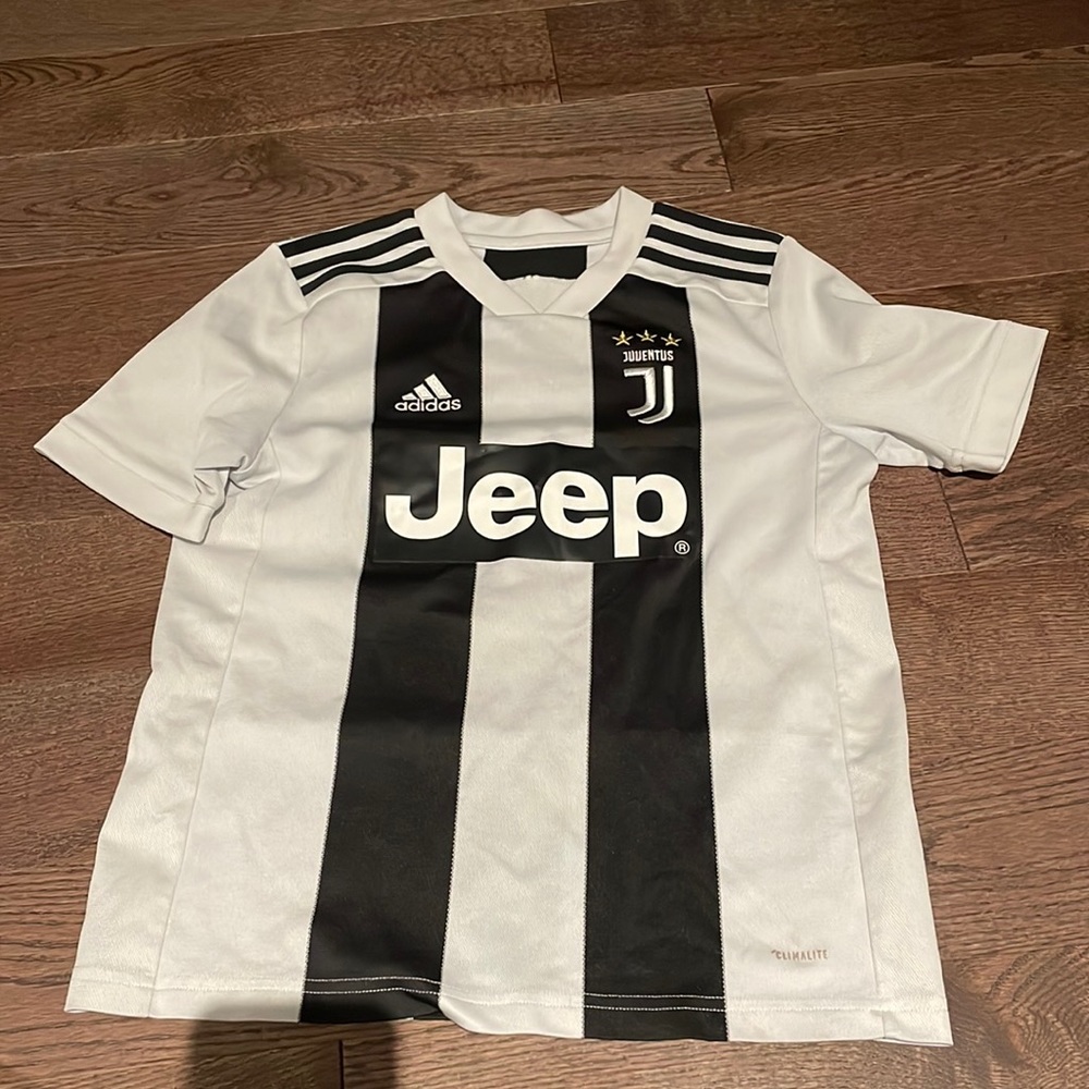 Juventus sz M Boys Soccer Jersey